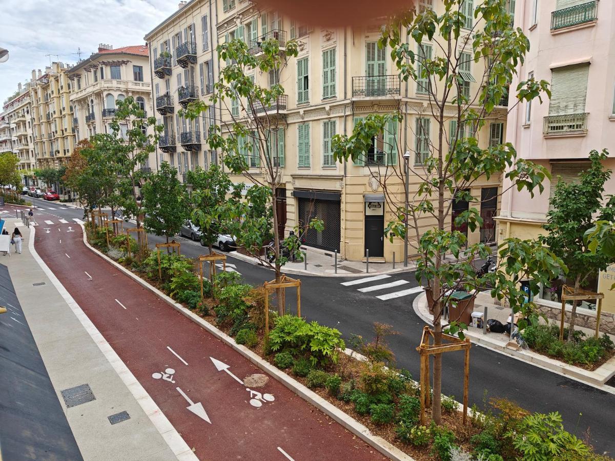 Duplex Central Close Beaches And Shops And Balcony Apartment Nizza